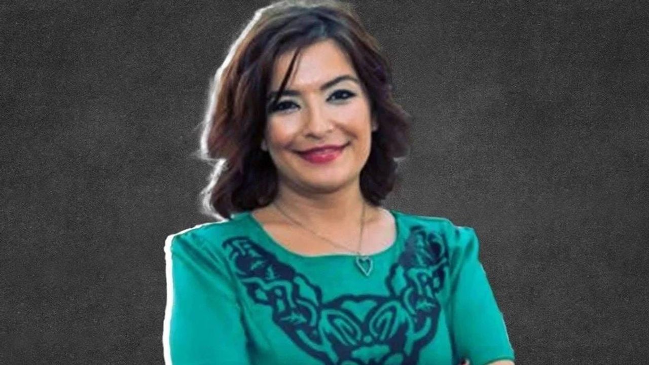 Sanatçı Eda Saraç Cumhurbaşkanına hakaretten tutuklandı