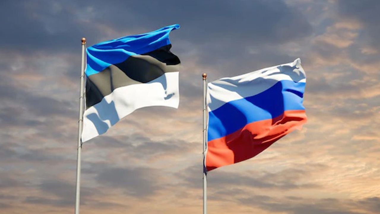 Estonya'da 7 Rus askeri alarmı: Sınır kapatıldı