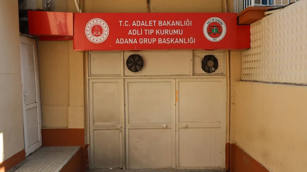 Tartıştığı kadını tabancayla vurarak öldürdü