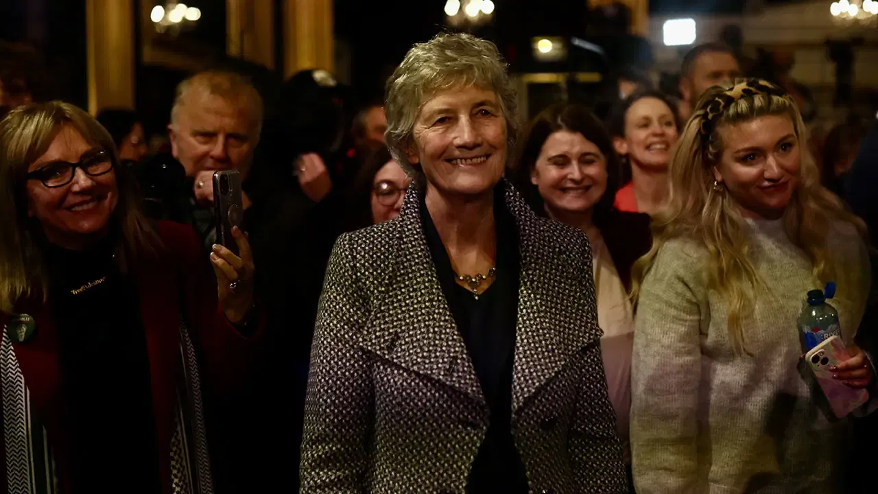 İrlanda'nın yeni cumhurbaşkanı Catherine Connolly oldu