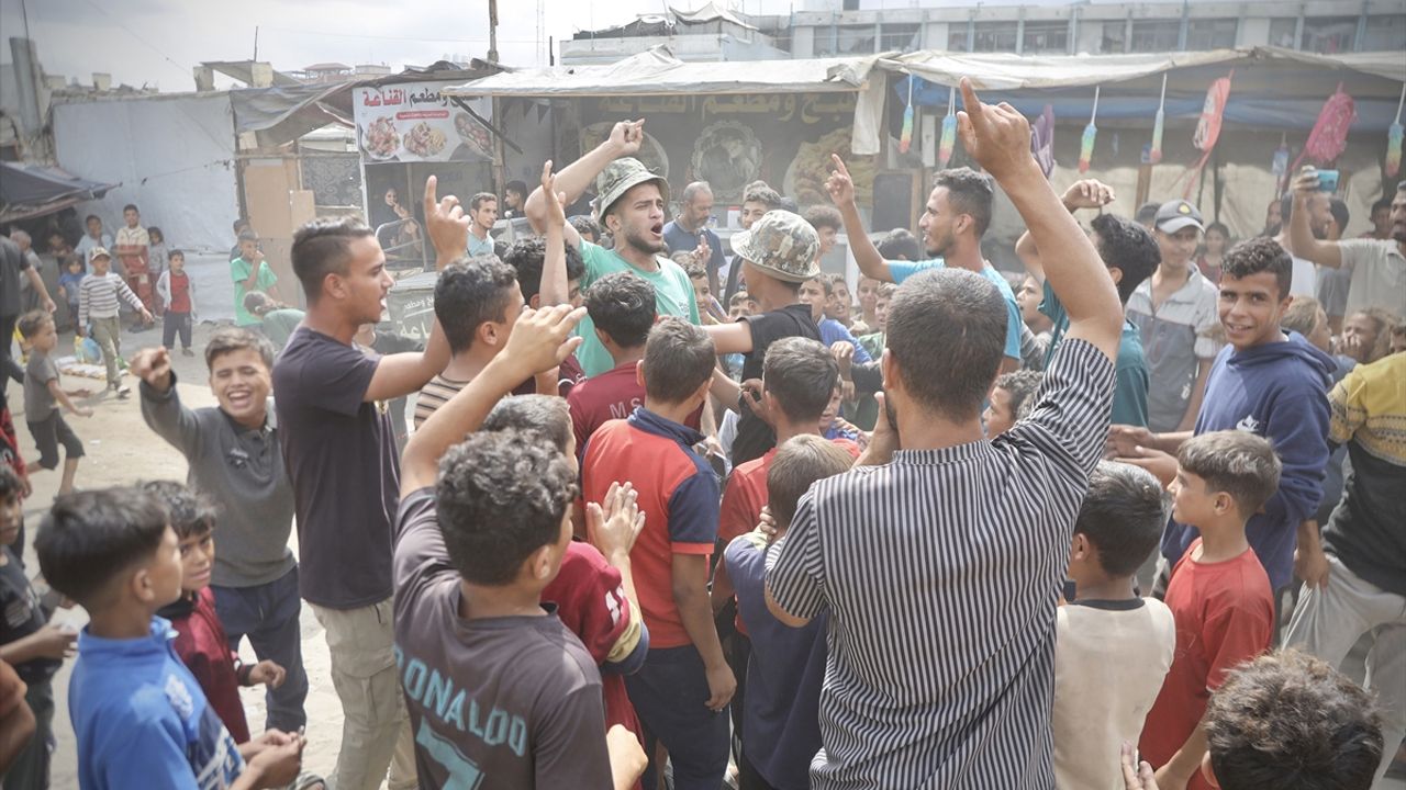 İki tarafta mutluluk: Ateşkes coşkuyla kutlandı