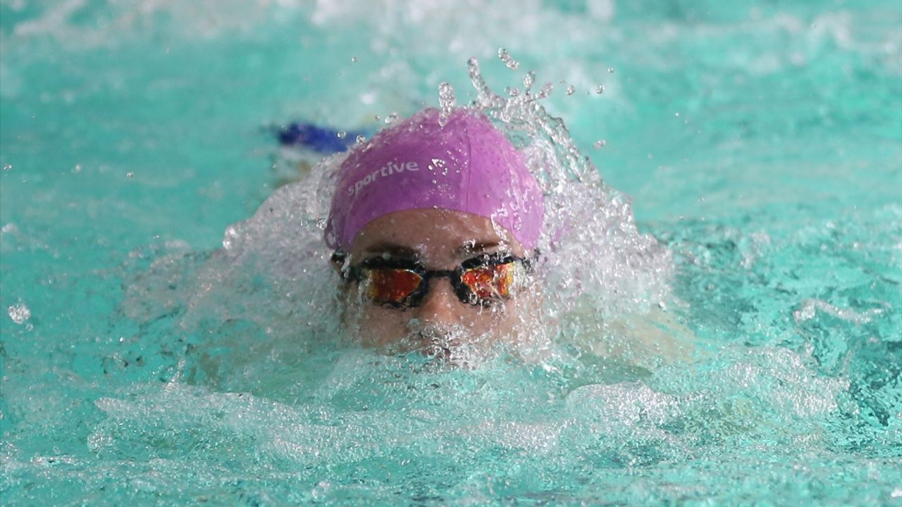 Çocukluk travmasını güce çevirdi: İlham veren yolculuk