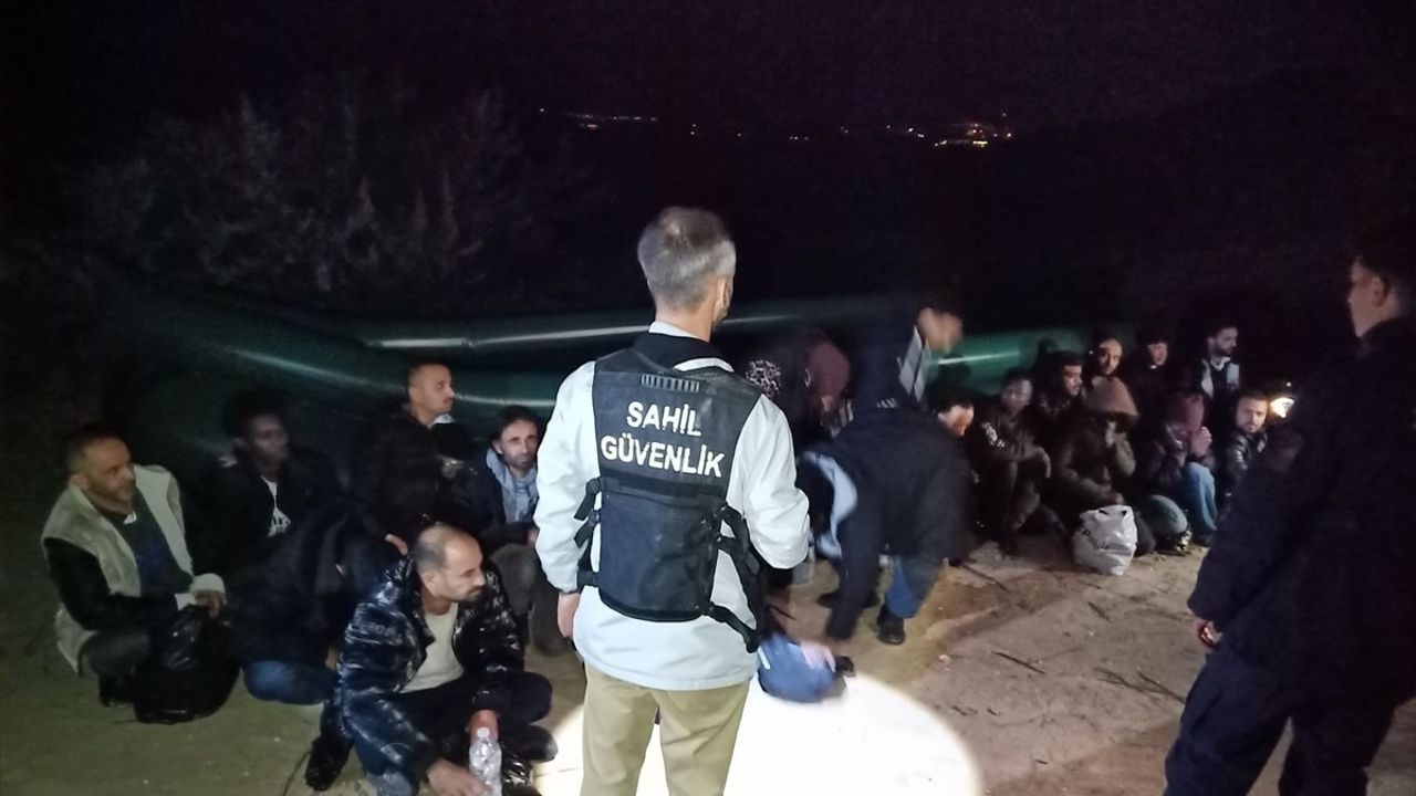 İzmir'de 33 düzensiz göçmen kurtarıldı