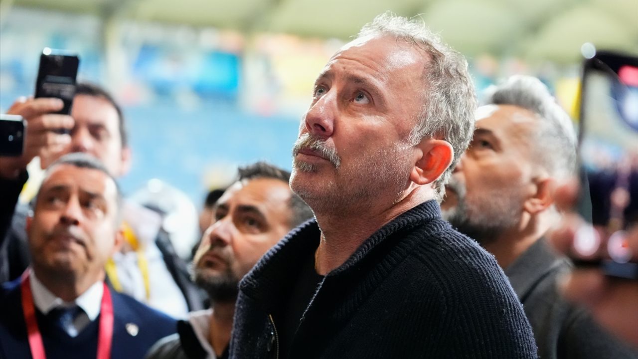 Maç sonu gerginlik: Taraftardan Sergen Yalçın'a tepki!