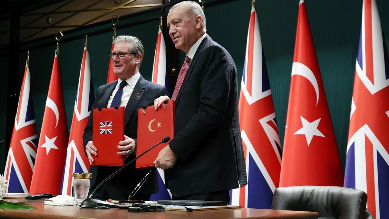 Eurofighter anlaşması imzalandı: Türkiye 44 tane alacak!
