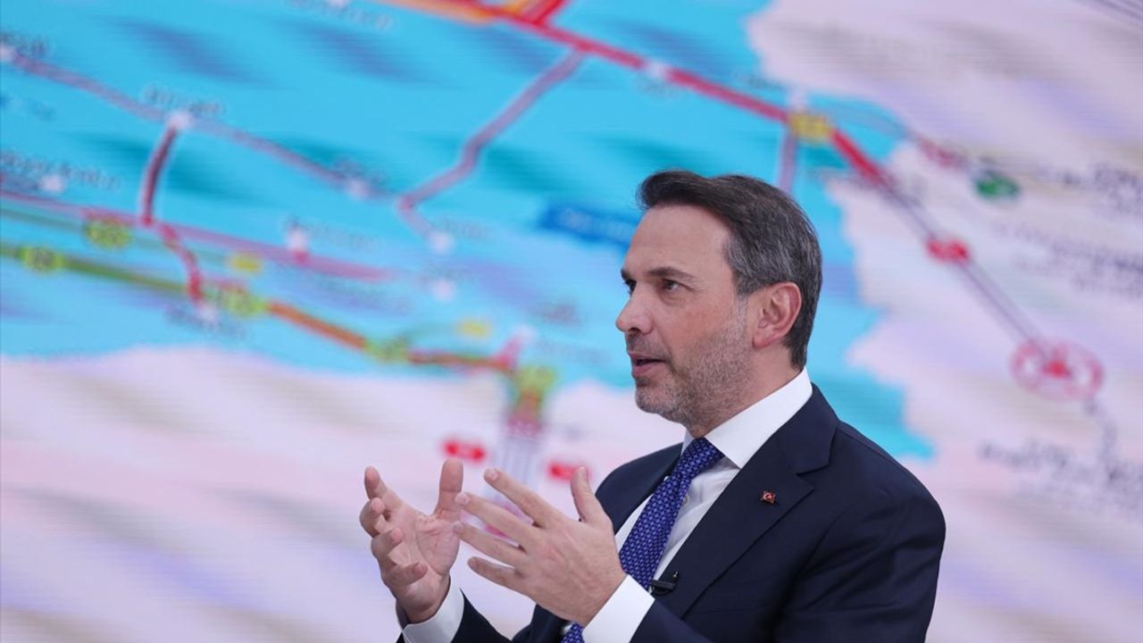 Bakan Bayraktar'dan petrol müjdesi: Diyarbakır'da 4 sahada 24 sondaj yapılacak