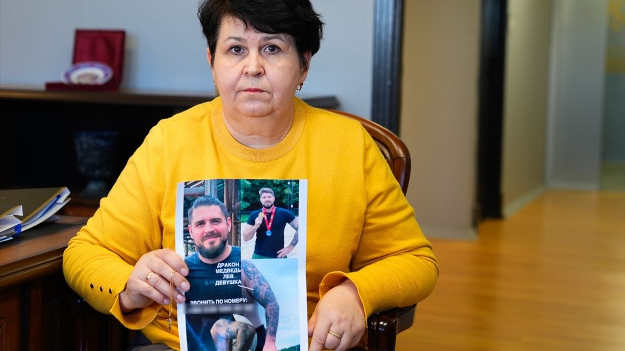 Kayıp yüzücünün annesi oğlunun bulunmasını istiyor: Bulana 500 bin lira ödül