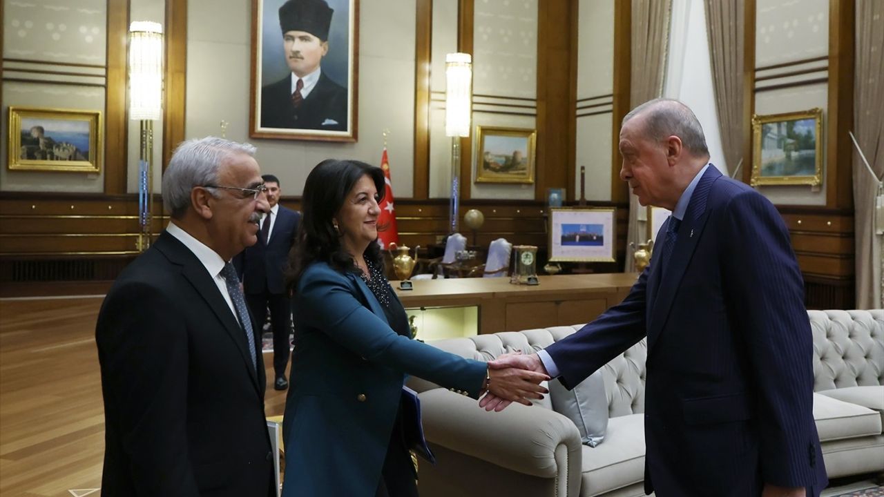Cumhurbaşkanı Erdoğan, DEM Parti heyetini kabul etti