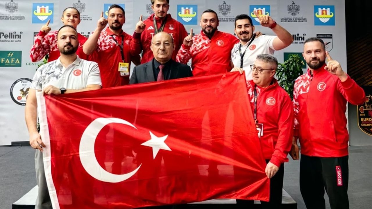 Milli halterci Yusuf Fehmi Genç, Avrupa şampiyonu oldu