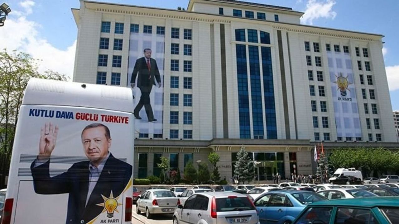 CHP’li meclis üyesi çanta içinde parayı neden aldı?