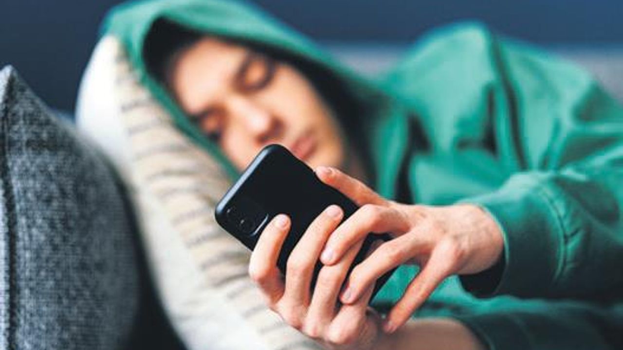 İşsizlik ve dijital bağımlılık ev genci sayısını patlattı!