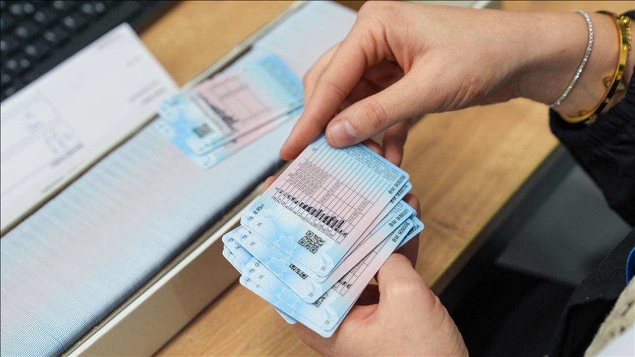 Eski tip ehliyetleri değiştirmek için son gün: Bugünden sonra geçersiz sayılacak