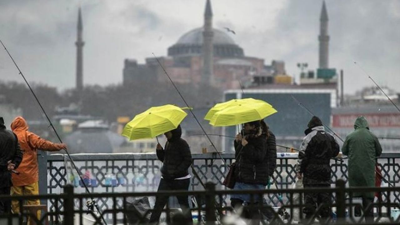 Meteoroloji'den 5 günlük uyarı! Sağanak ıslatacak, rüzgar uçuracak