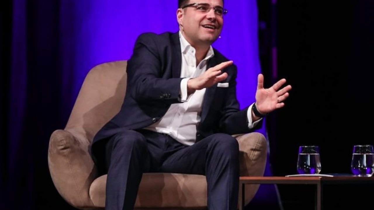 Özgür Demirtaş dar gelirli aboneleri istemeyince tepki yağdı: Allah'tan bakan falan değilsin