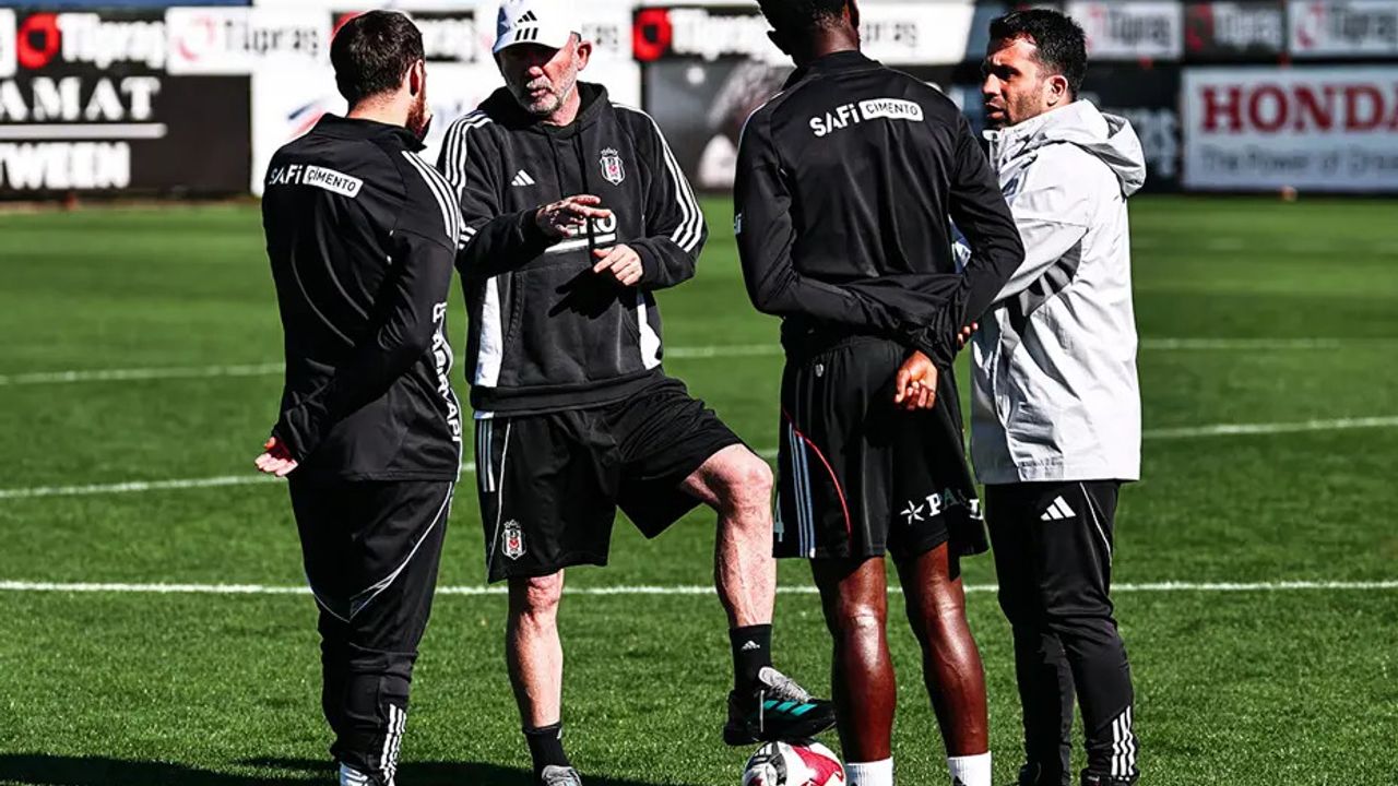 Fenerbahçe derbisi öncesi Beşiktaş'ta Rafa Silva gelişmesi!