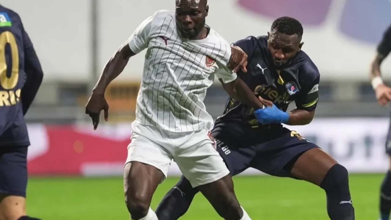 4 Ayın ardından son nokta! Aboubakar yeni takımıyla anlaştı!