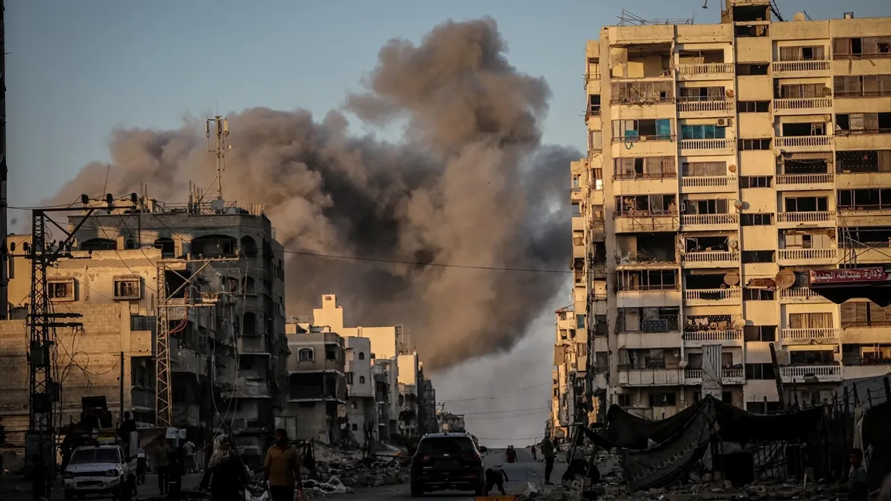 İsrail yine saldırdı! 13 Filistinli hayatını kaybetti