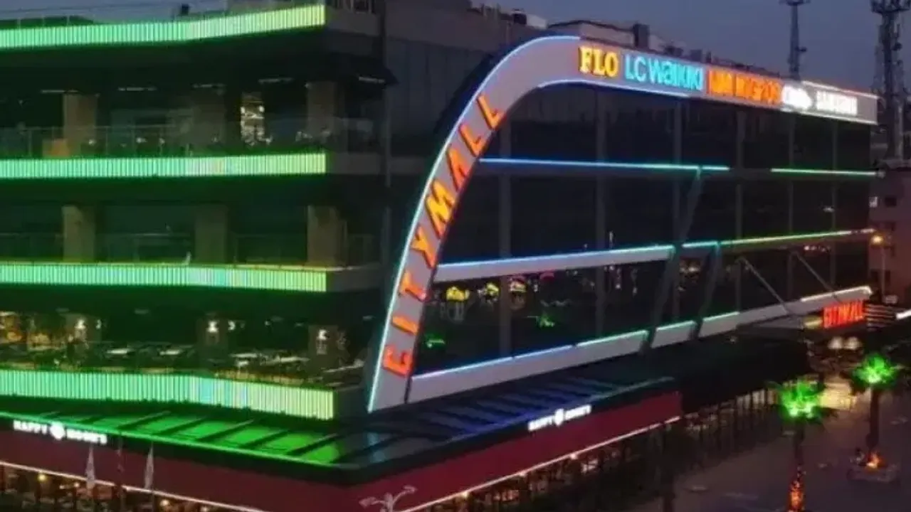 AVM krizinde yeni gelişme: İş yerlerine tebligat gönderildi