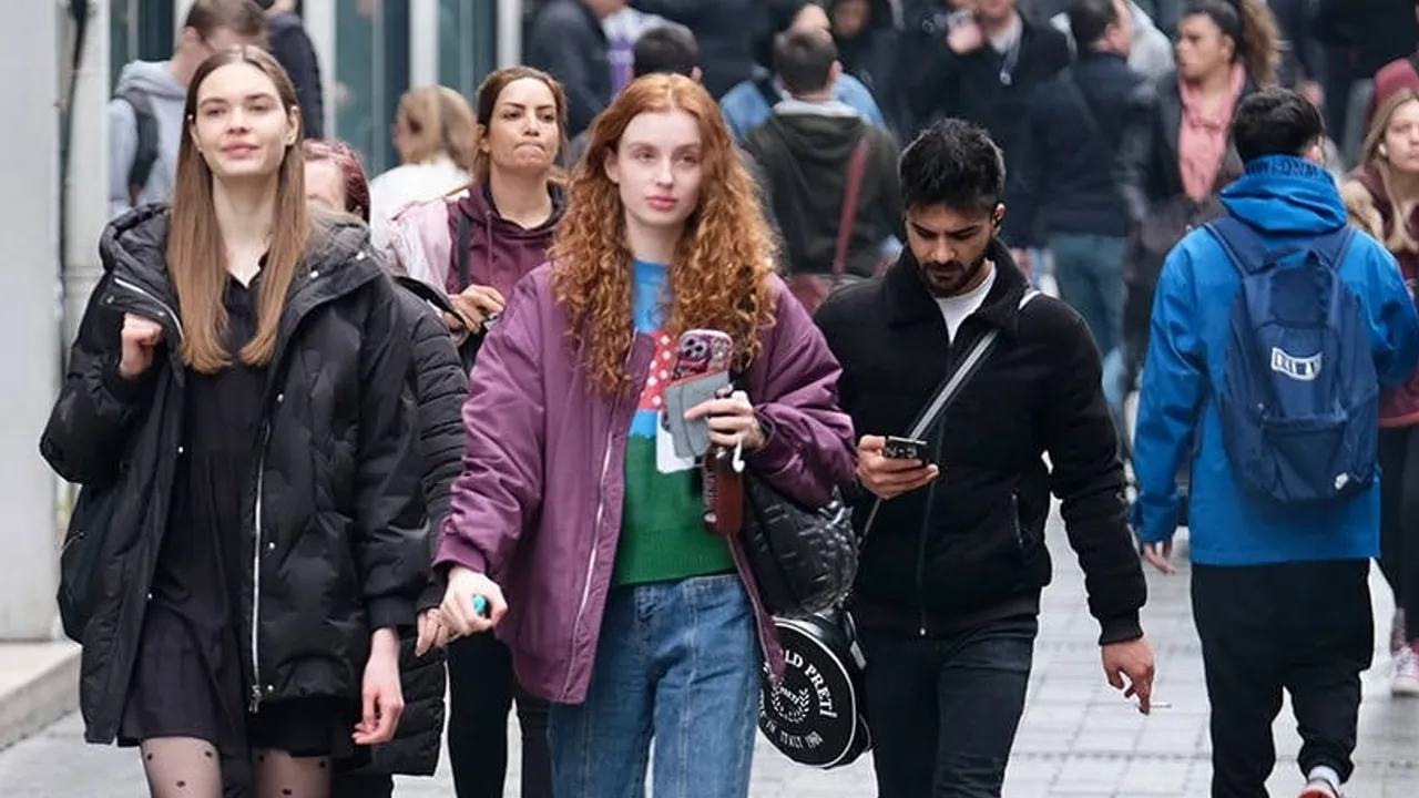 Kriz gençleri vurdu: Mezunların yüzde 77’si aile evinde