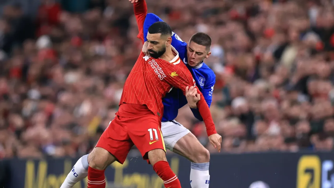 Merseyside derbisinde kırmızı fırtına: Liverpool kazandı, Gravenberch tarihe geçti!