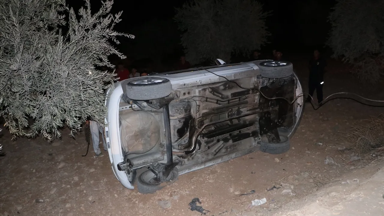 Otomobilin devrildiği kazada 1 kişi yaralandı