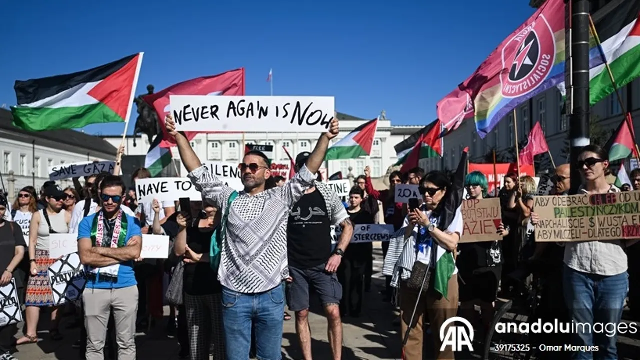 Varşova''da Filistin''e destek gösterisi düzenlendi