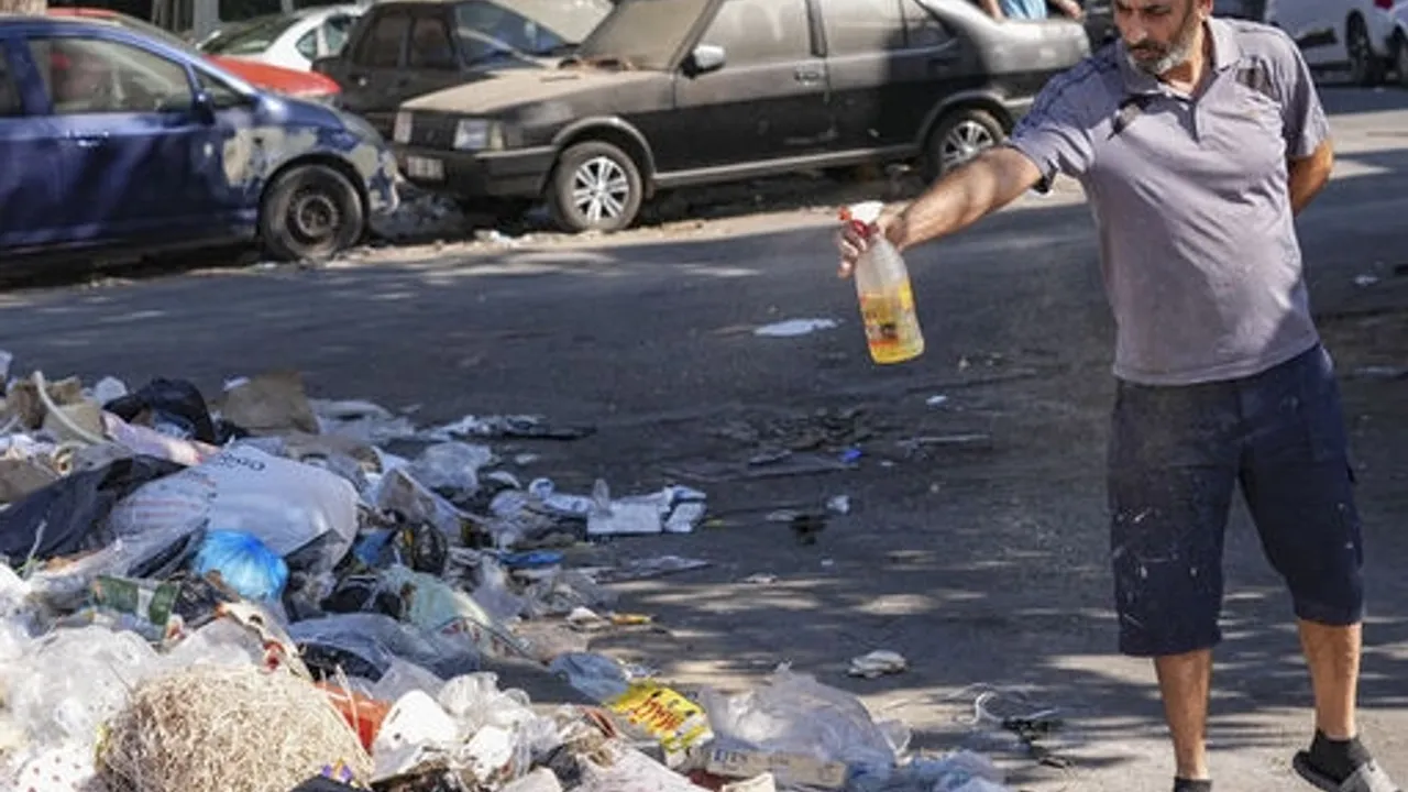 İzmir''de çöp krizi büyüyor!