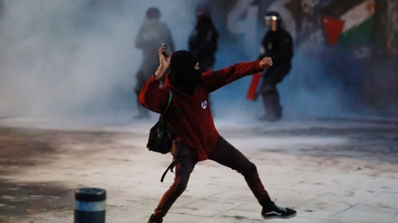 11 yıldır kayıp öğrenciler Meksika''yı karıştırdı