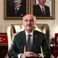 Valiler Kararnamesi sonrasında görev yeri değişen Yavuz Selim Köşger kimdir?