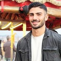 Karaköy’ün "Yakışıklı Mısırcısı" Alper Temel kimdir, nereli? Alper Temel bir canlı yayında ne kadar kazandı?