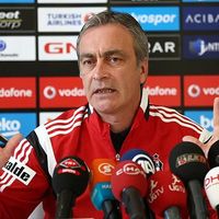 Beşiktaş'ta Önder Özen dönemi resmen başladı! Önder Özen kimdir, kaç yaşında ve nereli?