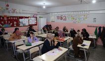 Mardin'de Anneler Günü'nde anlamlı etkinlik! Çocuklarının yerine geçtiler