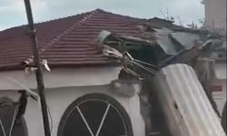Ankara'da dolu ve fırtına: Camii minaresi devrildi
