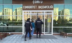 Bebeğini parkta bırakıp kaçan anne serbest bırakıldı
