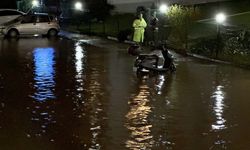 Tekirdağ'da sağanak su baskınlarına neden oldu