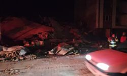 Balıkesir Sındırgı'da yıkım: Yerlikaya açıkladı 3 bina, 1 dükkan yıkıldı, can kaybı yok