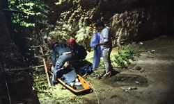 Rus turist çukura düştü: Yardımına itfaiye ekipleri yetişti