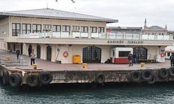 Kadıköy'de feci olay; 4 vatandaş denize düştü