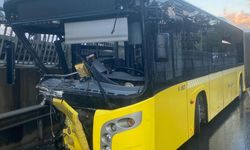 Kadıköy’de alkollü otobüs şoförü bariyerlere çarptı
