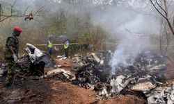 Kenya'da uçak düştü: 11 kişi öldü