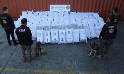 Gümrük kapılarında narkotik operasyonu: 1 ton 326 kilo uyuşturucu ele geçirildi
