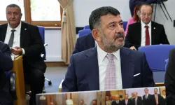 CHP'li  Ağbaba ve AK Parti'li Kurt arasında "cahilsin" tartışması yaşandı