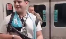 İstanbul'da korkunç şaka: Metroda yolculara oyuncak silah doğrulttu