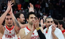 12 Dev Adam, İsviçre deplasmanında parkeye çıkıyor