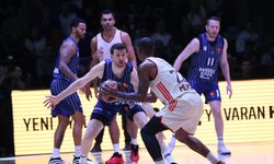Anadolu Efes 3 maç sonra galibiyet yüzü gördü