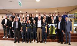 Fenerbahçe yeni göğüs sponsoruyla anlaştı!