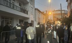 Bu kez tehlike Darıca’da: Kolonlarında çatlak oluşan 3 katlı bina boşaltıldı