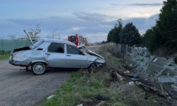 Mezarlığa uçtu, firar etti: Alkollü sürücü olay mahaline geri döndü