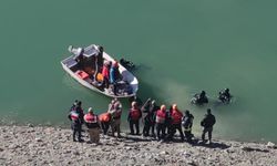 Van'da Zernek Barajı'na araç uçtu! 2 ölü 1 kayıp