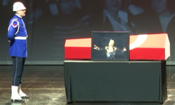 Muazzez Abacı'ya AKM'de veda